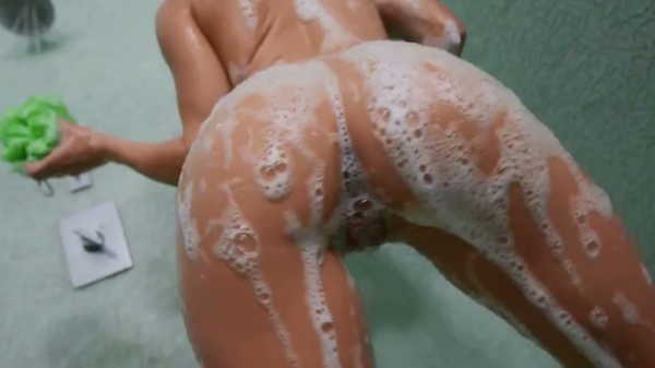 Порно видео Анальный секс в душе. Paige Owens 